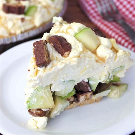 snickers-caramel-apple-pie-easy-no-bake-dessert image