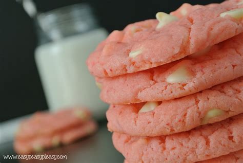 4-ingredient-strawberry-white-chocolate-chip-cookies-easy image