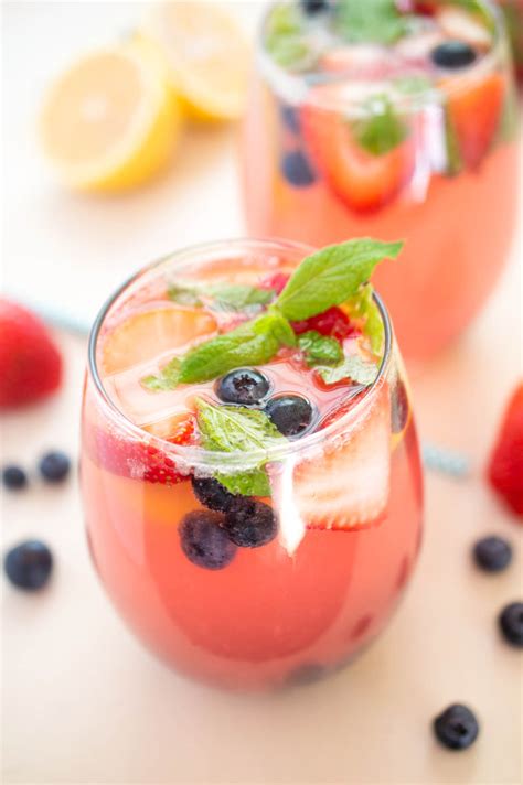spiked-berry-lemonade-10-minutes-chef-savvy image