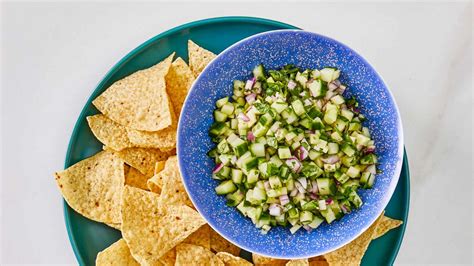 10-homemade-salsa-recipes-to-spice-up-suppertime image