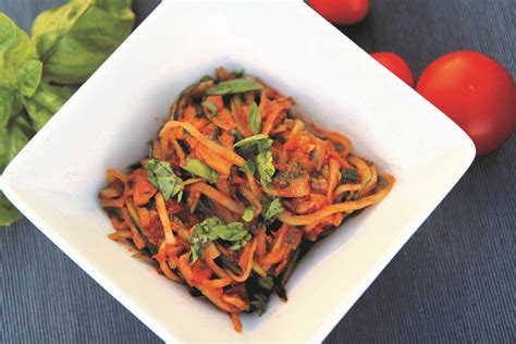 fresh-recipe-zucchini-noodles-with-mushroom-marinara image