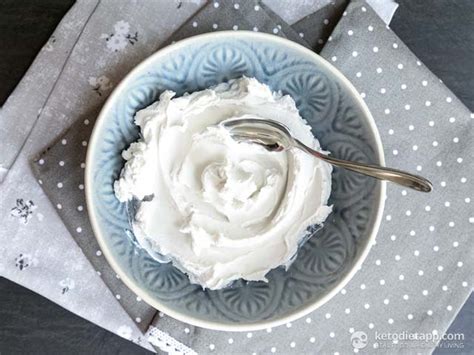 how-to-make-coconut-cream-ketodiet-blog image