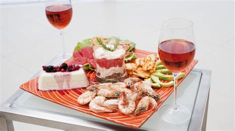 10-wine-spritzer-and-appetizer-pairings-that-make image