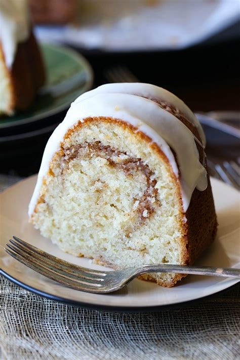 cinnamon-roll-pound-cake-cinnamon-cake image