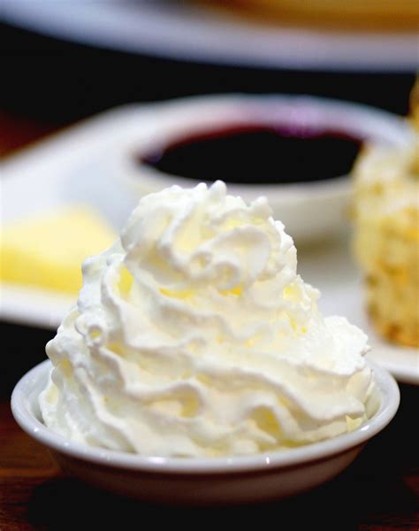10-whipped-cream-recipes-for-a-whipped-cream image