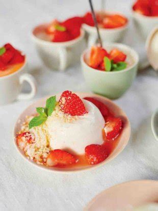 yoghurt-panna-cotta-jamie-oliver image