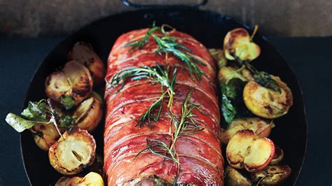 prosciutto-wrapped-pork-loin-with-roasted-apples image