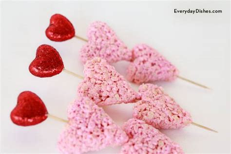 rice-krispies-treat-hearts-recipe-for-valentines-day image