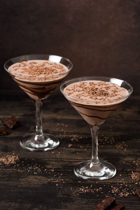 godiva-chocolate-martini-best-recipe-insanely-good image