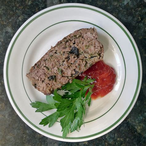 10-steps-to-a-perfect-meatloaf-always-foodie image