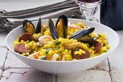 spanish-pasta-with-seafood-recipe-eat-smarter-usa image