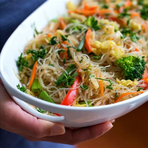 stir-fried-cellophane-noodles-recipe-filipino-vegan image