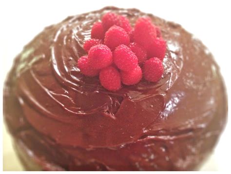 chocolate-cake-with-chocolate-ganache-icing image