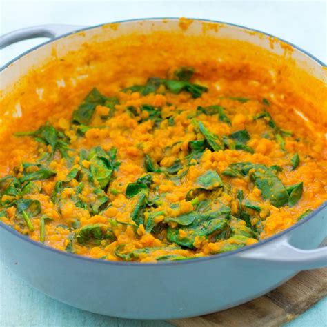 easy-yellow-split-pea-and-spinach-dhal-vegan image