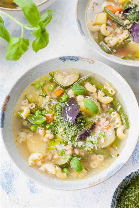 pistou-soup-french-vegetable-soup-soupe-au-pistou image