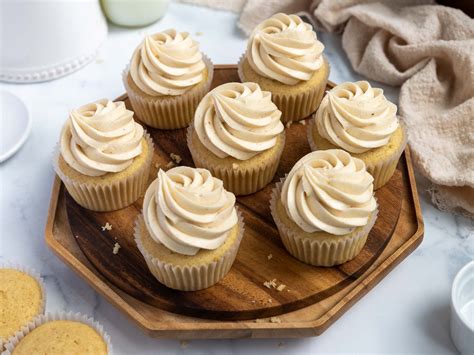 brown-butter-cupcakes-delicious-recipe-from-scratch image