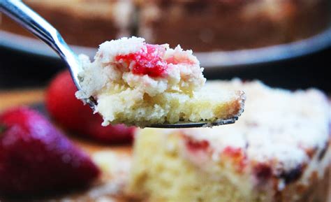 fresh-stawberry-cream-cheese-coffee-cake-carlsbad image