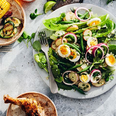 15-low-carb-salad-dinner-recipes-eatingwell image