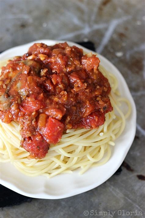 roasted-garlic-spaghetti-sauce-simply-gloria image