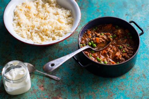lebanese-stew-with-peas-and-rice-bazella-w-riz image