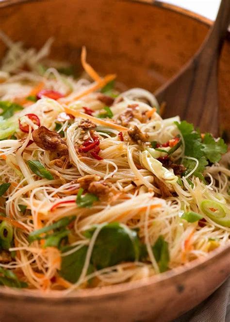 vermicelli-noodle-salad-recipetin-eats image