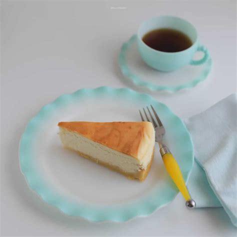 new-york-style-cheesecake-with-shortbread-crust-flour image
