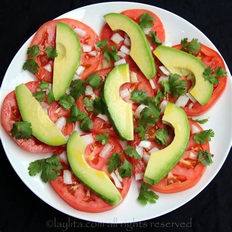 simple-avocado-and-tomato-salad-quick-salads image