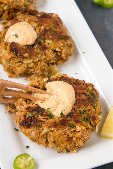 crab-cakes-with-creamy-crab-cake-sauce-chili-pepper image