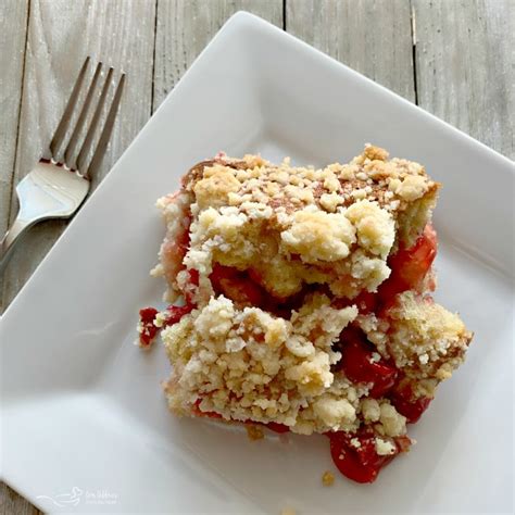 cherry-filled-coffee-cake-buttery-cake-cherry-filling image