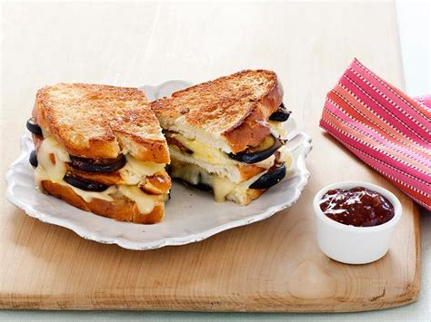10-grown-up-grilled-cheese-recipes-fn-dish-food image