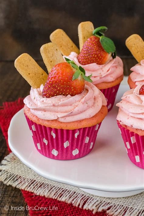strawberry-cheesecake-cupcakes-recipe-inside-brucrew image