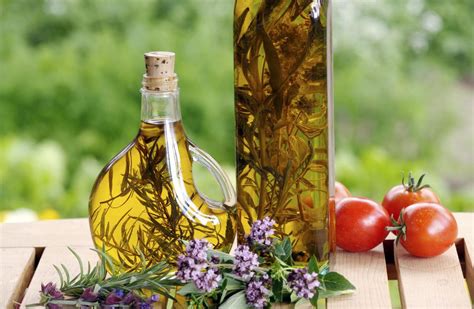 two-methods-to-make-herbal-vinegar-the-spruce-eats image
