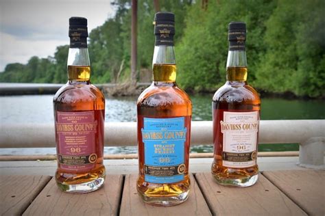 whiskey-reviews-lux-row-daviess-county-bourbons image