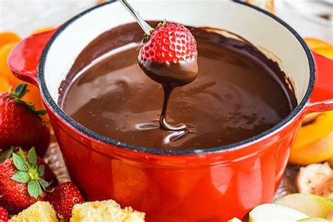 chocolate-fondue-recipe-simply image