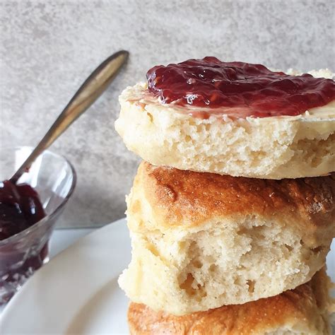 lemonade-scones-made-with-only-3-ingredients-foodle image