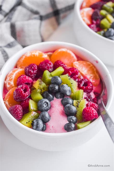 rainbow-fruit-smoothie-bowl-gorgeous-fun-and image
