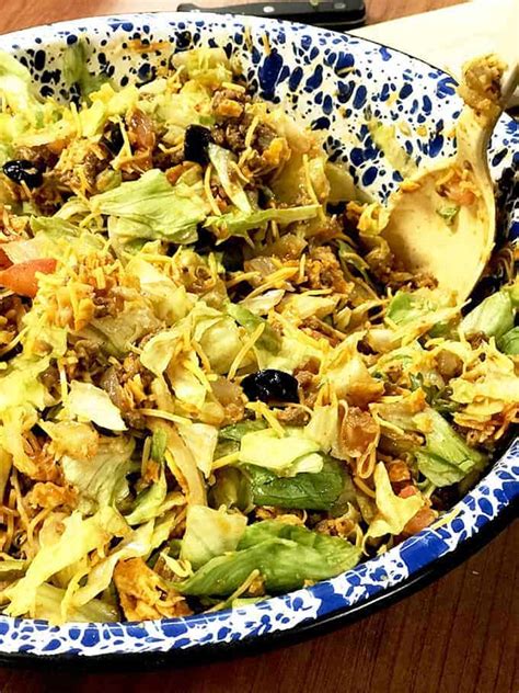 dorito-beef-taco-salad-with-western-dressing-platter-talk image