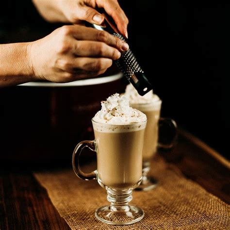 pumpkin-spiced-latte-cocktail-recipe-liquorcom image
