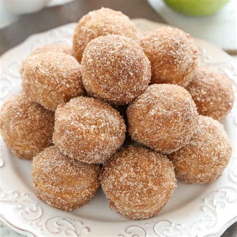 baked-apple-cider-donuts-donut-holes-live-well image
