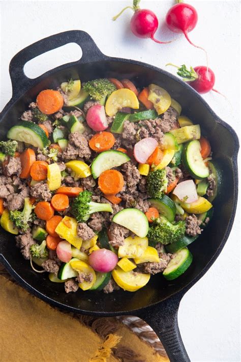 30-minute-vegetable-and-ground-beef-skillet-the image