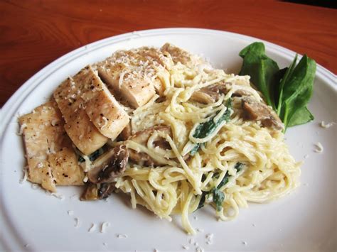 3-cheese-chicken-and-mushroom-pasta-a-sue-chef image