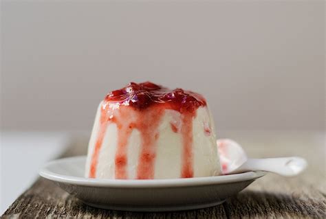strawberry-panna-cotta-recipe-with-greek-yogurt-the image