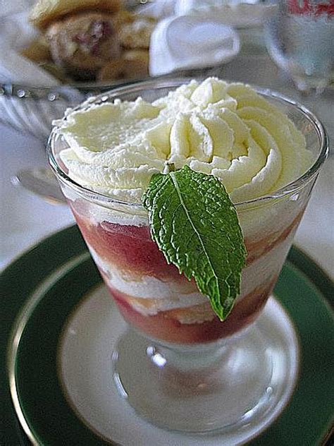 strawberries-romanoff-recipe-with-whipped-cream-the image
