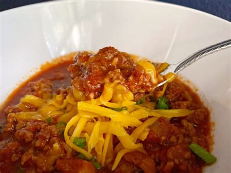 slow-cooker-beef-and-bacon-chili-us-wellness-meats image