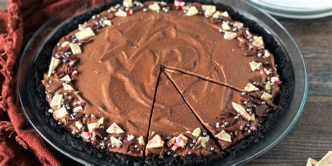 best-chocolate-peppermint-pie-recipe-how-to-make image