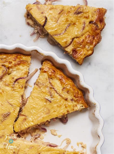caramelised-onion-quiche-pinch-of-nom image