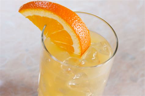 sloe-screwdriver-cocktail image