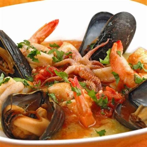 seafood-medley-in-tomato-butter-sauce image
