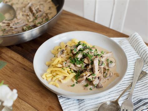 zurich-style-veal-and-mushroom-ragout image