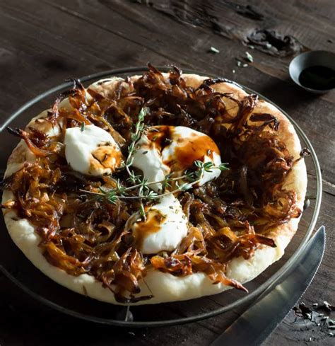 10-best-caramelized-onion-puff-pastry-tart image